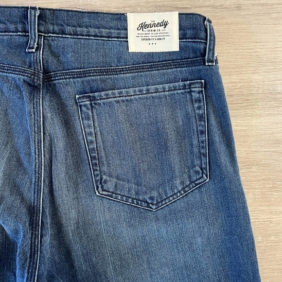 Kennedy Denim Men's Straight Leg Distressed Jeans Blue Size 36x32 - Picture 5 of 9